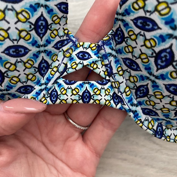 Victoria’s Secret Perfect Shape Bra - Picture 4 of 8